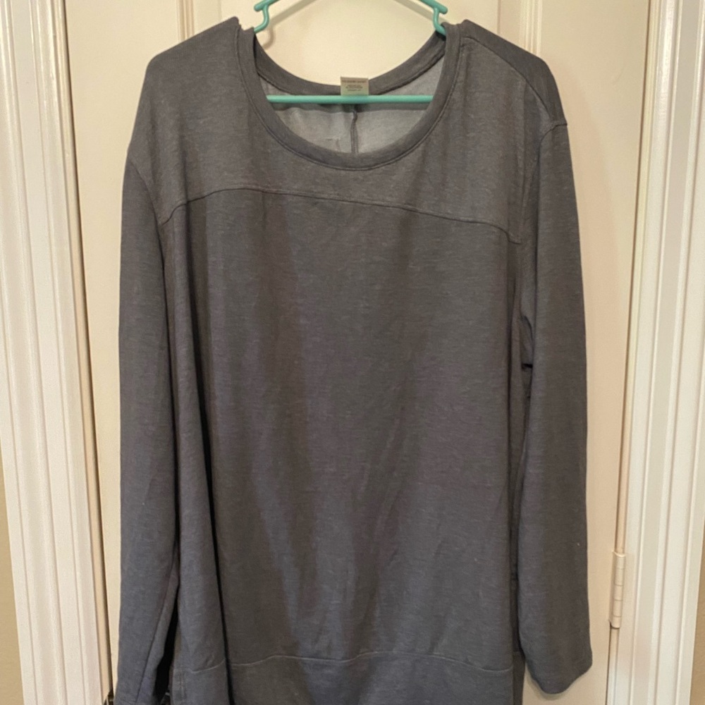 Terra & Sky women’s oversized sweatshirt